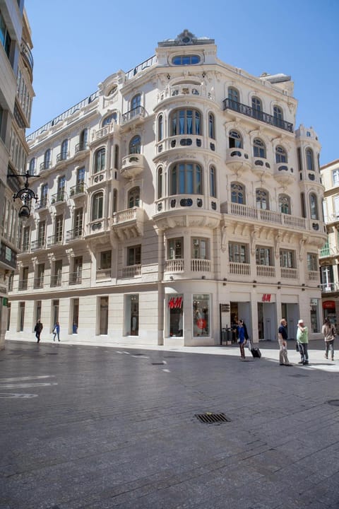 Property building, Facade/entrance