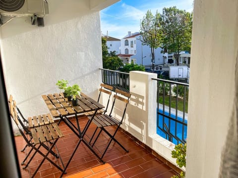 Balcony/Terrace, Pool view, Swimming pool