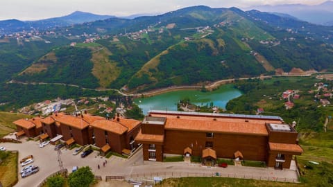 Facade/entrance, Spring, Day, Bird's eye view, Summer, On site, Garden view, Lake view, Mountain view, Sea view, Location
