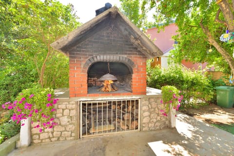 BBQ facilities, Garden