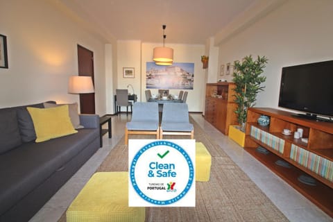 Communal lounge/ TV room, Decorative detail, Certificate/Award, Family