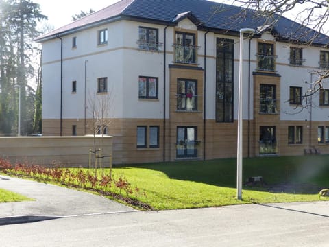 Property building, Facade/entrance, Garden view