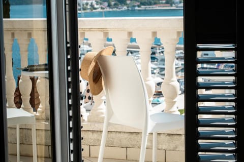 View (from property/room), Balcony/Terrace