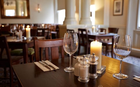 Restaurant/places to eat, Dining area