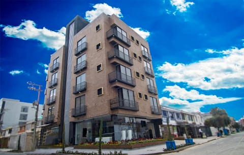 Property building, Facade/entrance, Street view, Parking