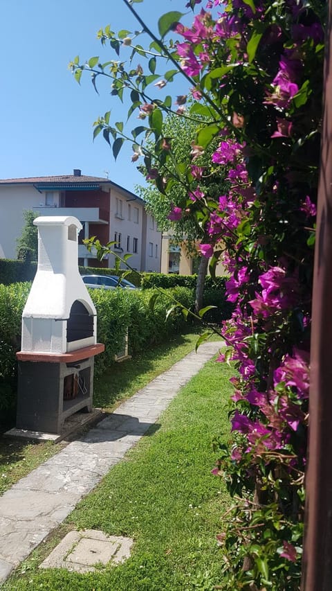 Villetta Cinquale Versilia House in Province of Massa and Carrara