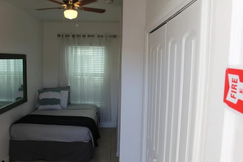 Golden Sand Oceanfront Motel in Hollywood Beach