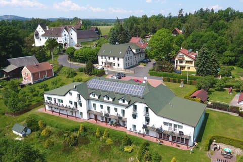 Property building, Swimming pool, Breakfast