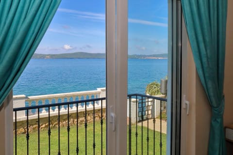 Aqua Cabana Apartment in Šibenik-Knin County, Croatia