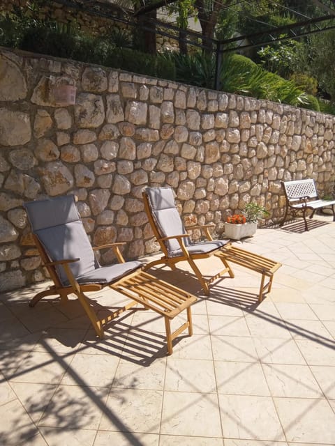 Property building, sunbed