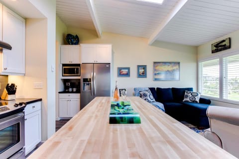 Surfside | Suite on the Sea Apartment in Gearhart