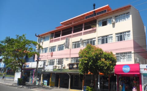 Neighbourhood, On-site shops, Street view, Location