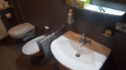 Property building, Decorative detail