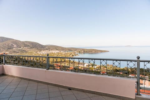 Balcony/Terrace, Landmark view, Sea view
