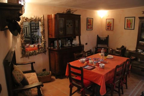 Dining area, Italian breakfast