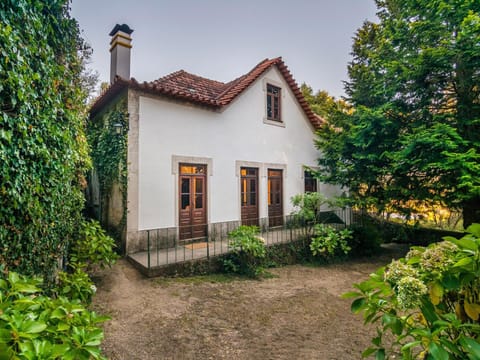 Facade/entrance, Garden, Seating area