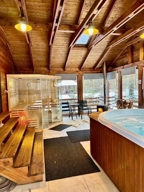Sauna, Swimming pool