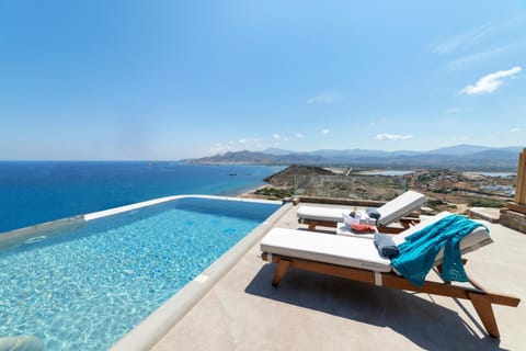 Sea view, Swimming pool