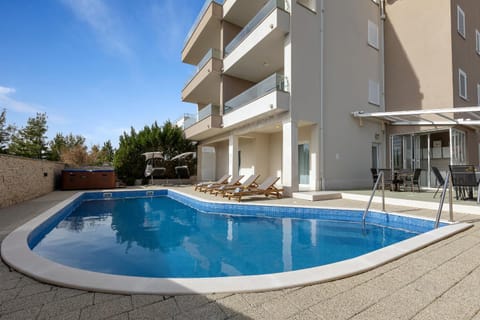 Apartments Lujnovic Apartment in Makarska