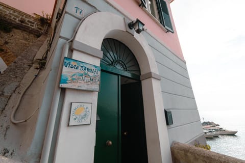 Dimore De Luca- Sea View Bed and Breakfast in Amalfi