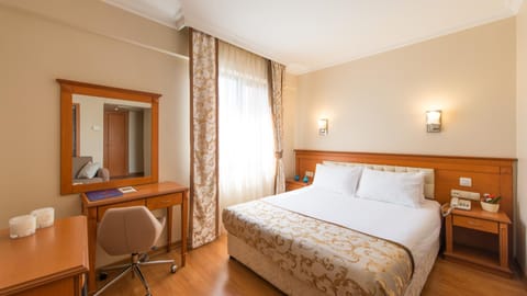 Bed, View (from property/room), Other, Photo of the whole room, Decorative detail