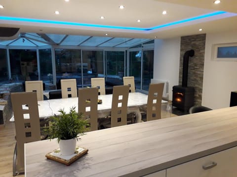 Communal lounge/ TV room