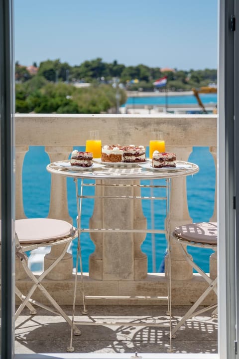 Balcony/Terrace, City view, Sea view