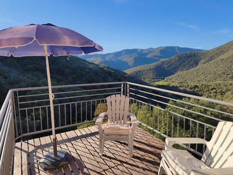 Balcony/Terrace, Balcony/Terrace, Mountain view