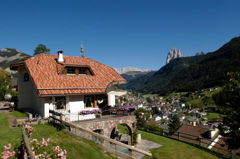 Property building, Day, Summer, View (from property/room), City view, Garden view