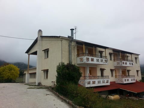 Property building, Balcony/Terrace, Area and facilities