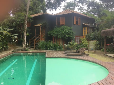 Facade/entrance, Swimming pool