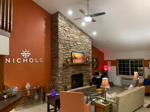 Seating area, flat iron