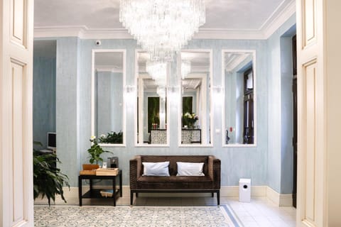 Lobby or reception, Seating area