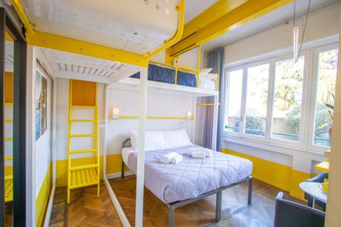 Bed, Photo of the whole room, Bedroom, bunk bed