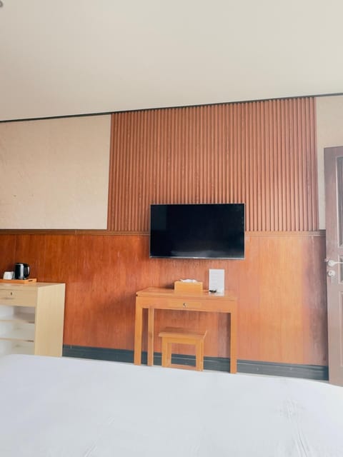 Bali Full Moon Guest House Bed and Breakfast in North Kuta