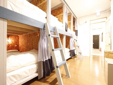 bunk bed