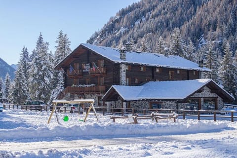 Property building, Winter