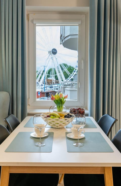 Apartament przy Latarni Morskiej z garażem Apartment in West Pomeranian Voivodeship, Poland