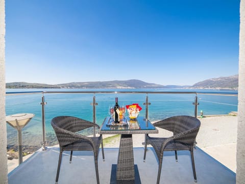 Balcony/Terrace, Seating area, Sea view