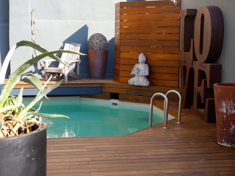 Patio, Dining area, Swimming pool, Swimming pool