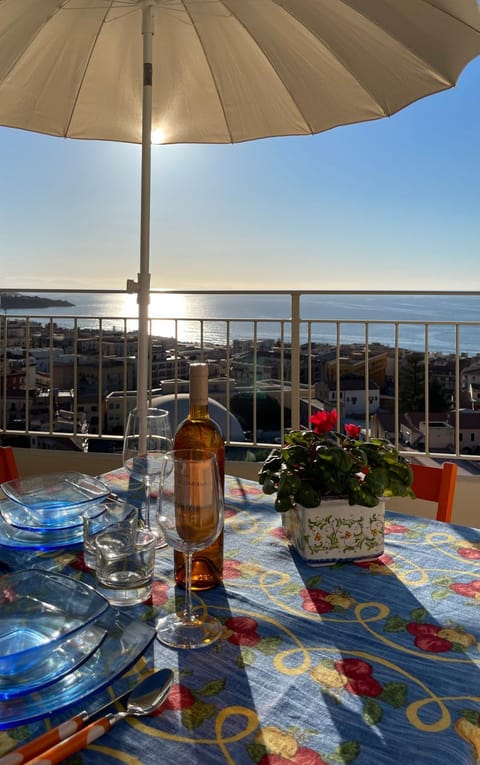 Balcony/Terrace, City view, Sea view