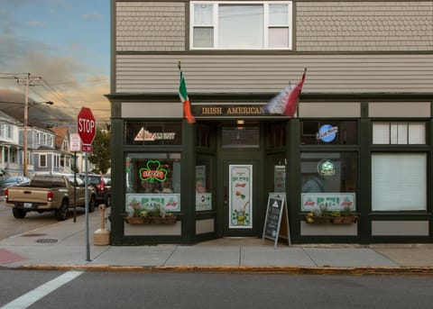 Facade/entrance, Property logo or sign