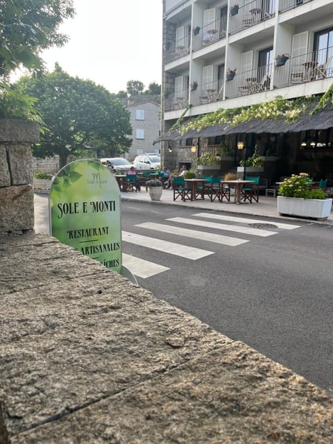 Sole E Monti Hotel in Zonza