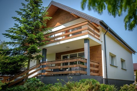 Property building, View (from property/room), Balcony/Terrace, Garden view