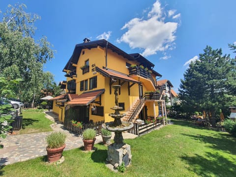 Apartments Milena Zlatibor - Dvorište & Parking Apartment in Zlatibor