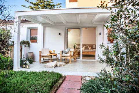 Property building, Patio, Spring, Garden, View (from property/room), Balcony/Terrace, Garden view