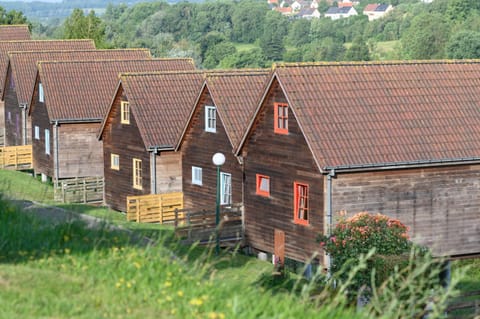 Domaine Du Val Campground/ 
RV Resort in Hauts-de-France