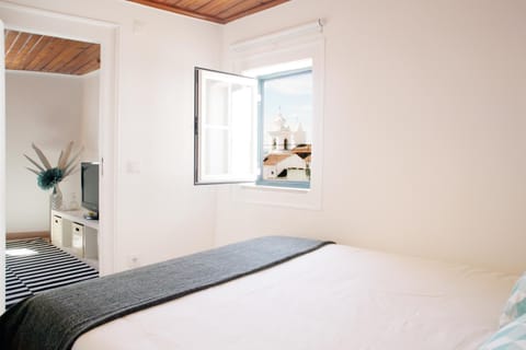 View (from property/room), Bedroom, City view