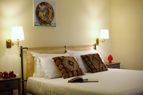 Bed, Bedroom, Internal: Not applicable to any particular room