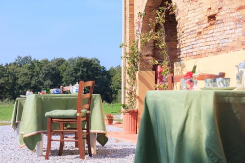 Facade/entrance, Garden, Garden